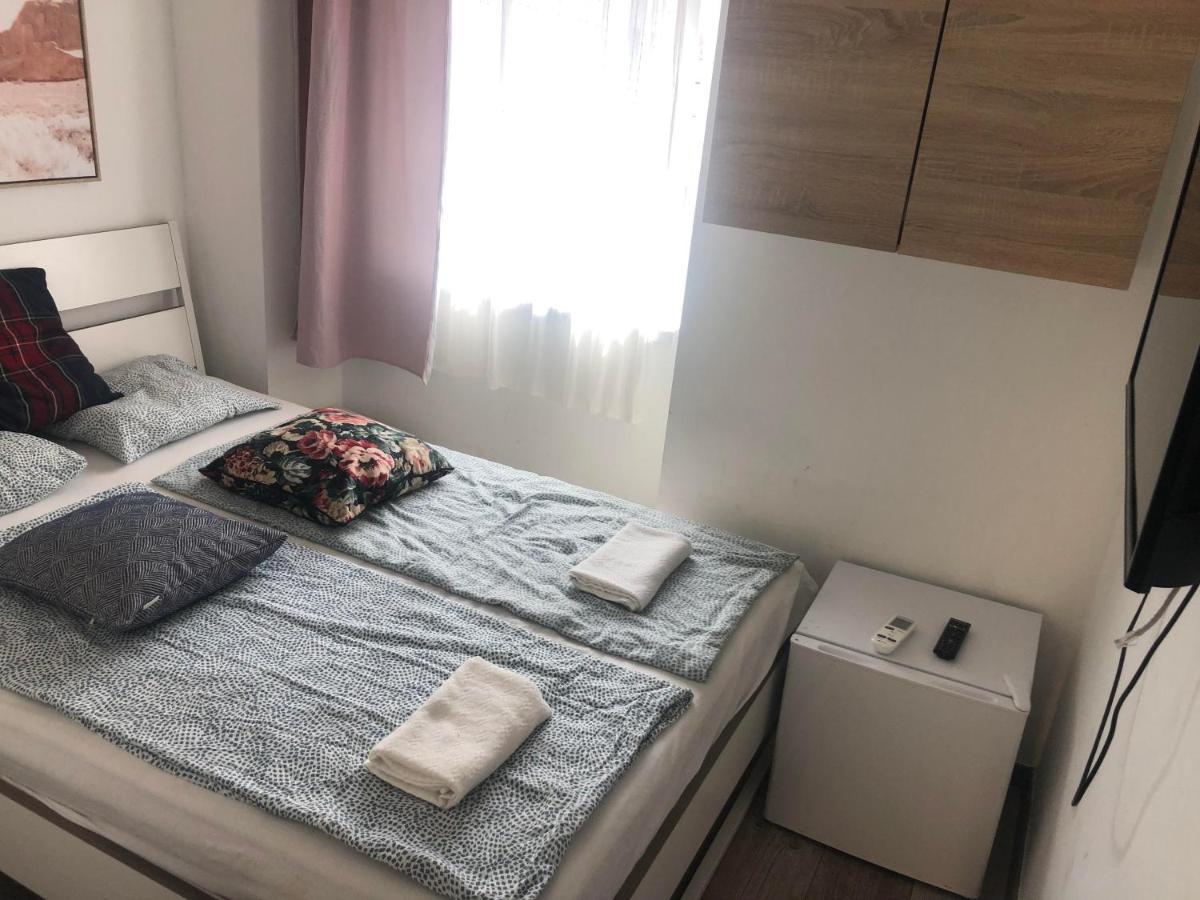 Bella Fiore Mini Rooms 3 Budapest Exterior foto