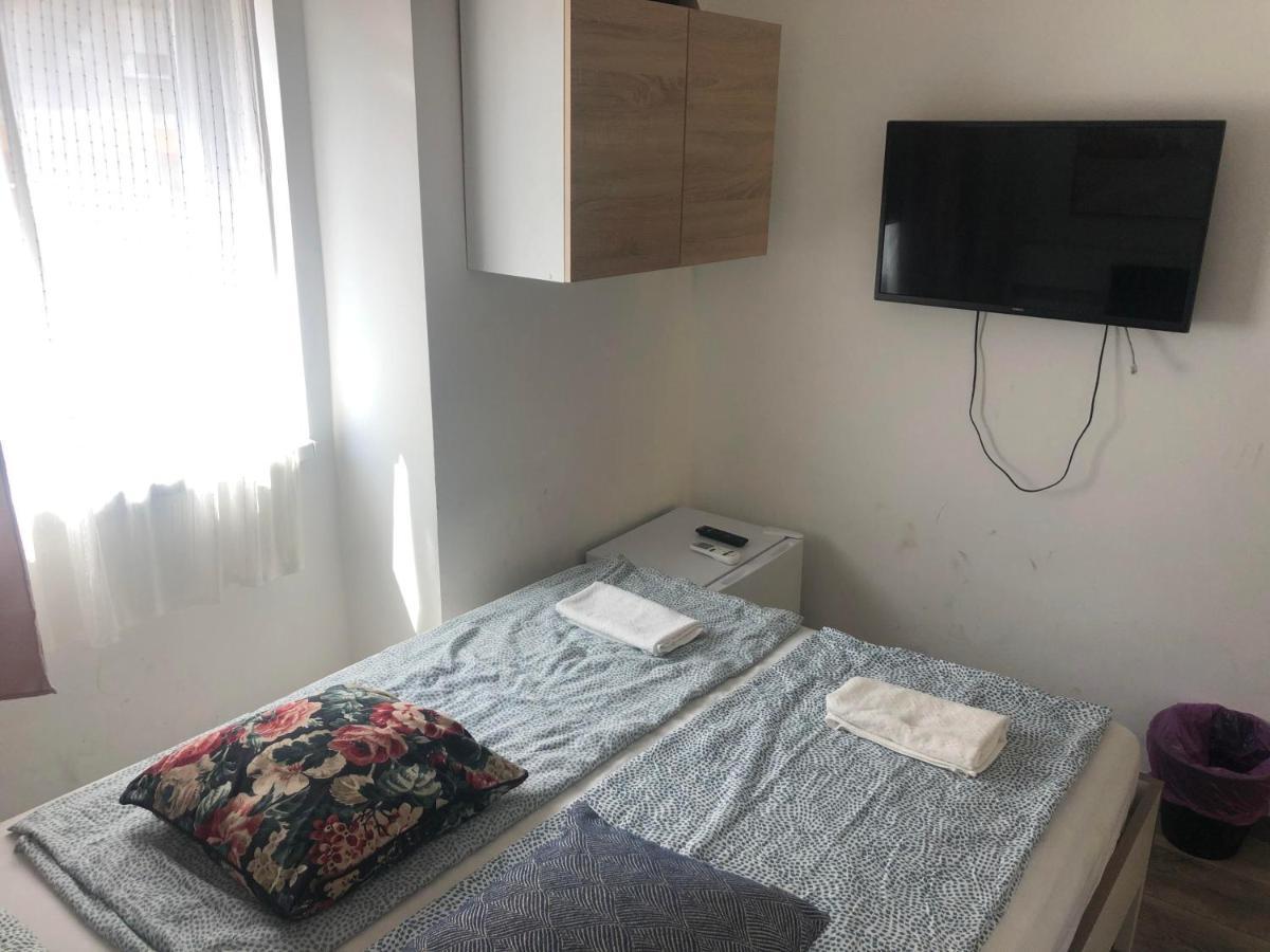 Bella Fiore Mini Rooms 3 Budapest Exterior foto